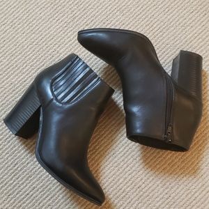 Ankle boots sz 7
